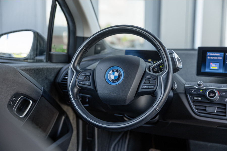 BMW i3 S iPerformance 94Ah 33 kWh / 63dkm NAP / Harman Kardon / Pano / Camera / Navi / Leder / NL-Auto