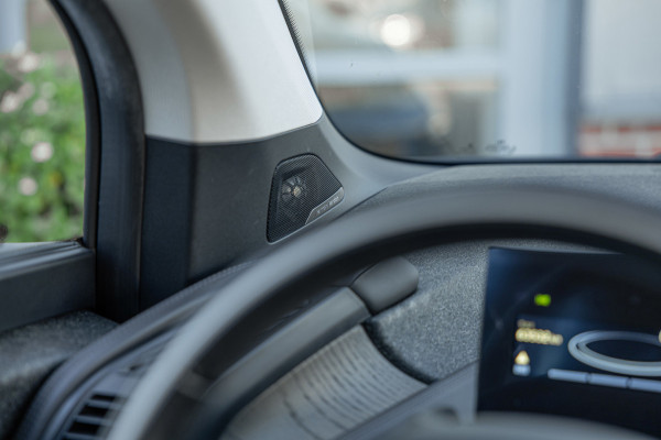 BMW i3 S iPerformance 94Ah 33 kWh / 63dkm NAP / Harman Kardon / Pano / Camera / Navi / Leder / NL-Auto