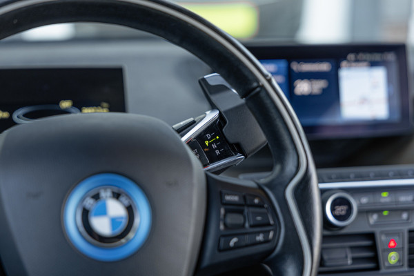 BMW i3 S iPerformance 94Ah 33 kWh / 63dkm NAP / Harman Kardon / Pano / Camera / Navi / Leder / NL-Auto