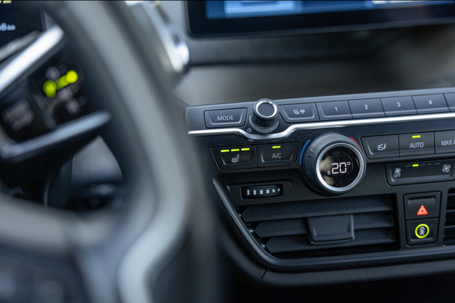 BMW i3 S iPerformance 94Ah 33 kWh / 63dkm NAP / Harman Kardon / Pano / Camera / Navi / Leder / NL-Auto