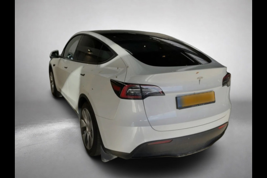 Tesla Model Y (1e Eig, NL-auto, Autopilot, Navi, Panorama, Camera, Etc)