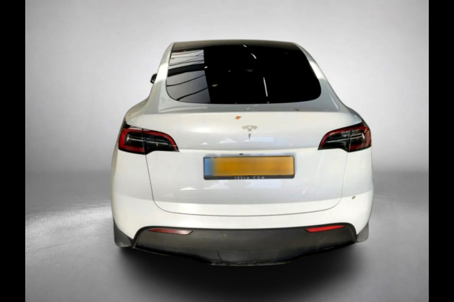 Tesla Model Y (1e Eig, NL-auto, Autopilot, Navi, Panorama, Camera, Etc)