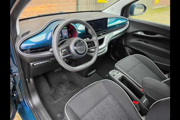 Fiat 500 3+1 Urban 24 kWh DAB+ Carplay SOH 93%