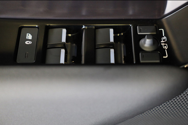 Land Rover Range Rover Velar 2.0 P400e R-Dynamic HSE / Acc / Lane Assist / Dode Hoek / 360 Camera / Memory / Meridian / Leder