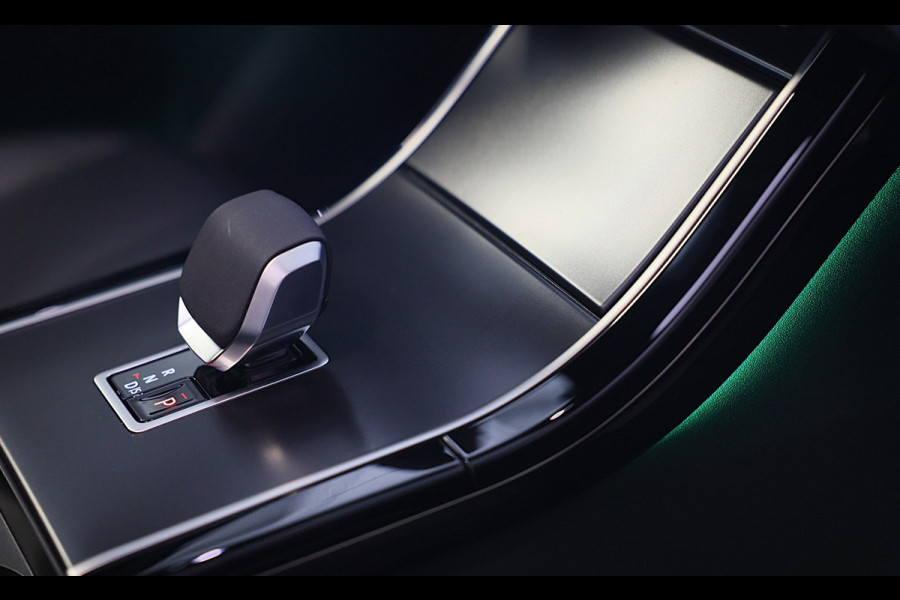 Land Rover Range Rover Velar 2.0 P400e R-Dynamic HSE / Acc / Lane Assist / Dode Hoek / 360 Camera / Memory / Meridian / Leder
