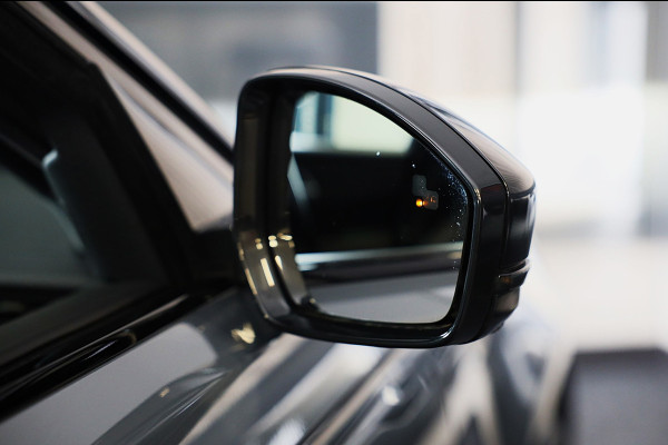Land Rover Range Rover Velar 2.0 P400e R-Dynamic HSE / Acc / Lane Assist / Dode Hoek / 360 Camera / Memory / Meridian / Leder