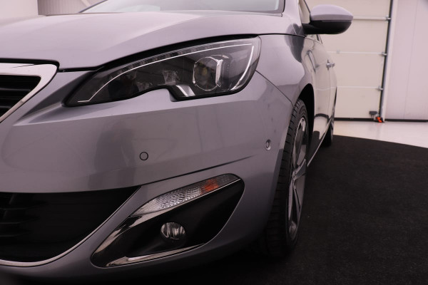 Peugeot 308 SW 1.2 e-THP Première Aut. | Full-LED | Dealer onderhouden | Keyless | Panorama | Leder/alcantara | PDC V+A | Climate control