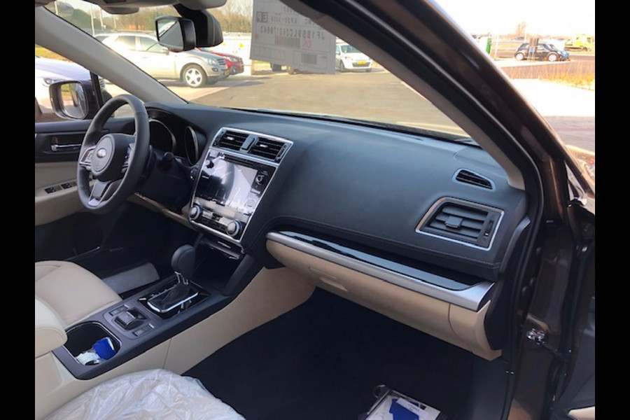 Subaru Outback 2.5i Premium MY2019 - Direct rijden