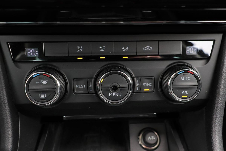 Škoda Superb Combi 1.6 TDI 120 Ambition | Navi+ | Xenon/LED | Parkpilot | klein Lederpakket | MFS | Cruise control | Orig. NL