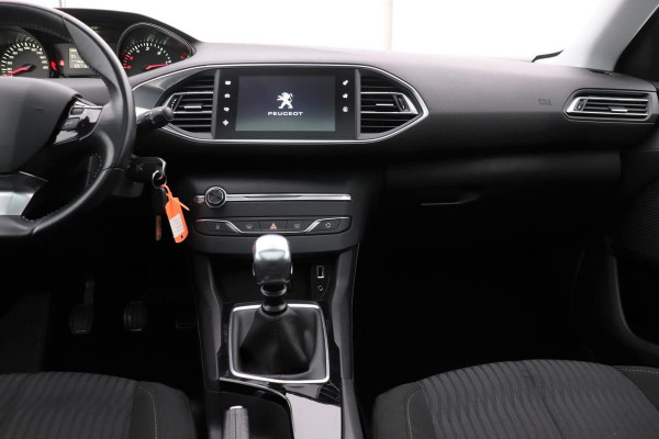 Peugeot 308 SW 1.6 BlueHDI Executive | Panoramadak | Navigatie | Climate control | PDC v+a