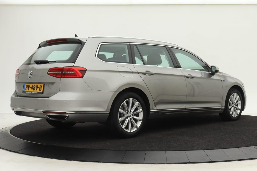 Volkswagen Passat 1.4 TSI GTE Highline *Excl. BTW* | Full LED | Volleder | Ergo stoelen | Navigatie | Adaptive Cruise | Keyless