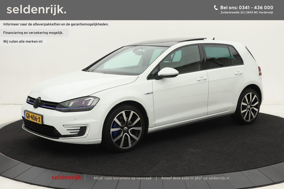 Volkswagen Golf 1.4 TSI GTE *All in prijs* Panoramadak | Full LED | Gr. Navigatie | Keyless | Climate control | PDC v+a