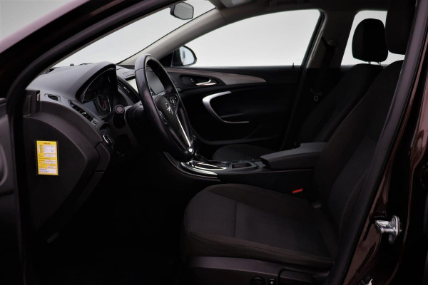 Opel Insignia Sports Tourer 1.6 CDTI Edition Aut. | Navigatie | Trekhaak | Climate control