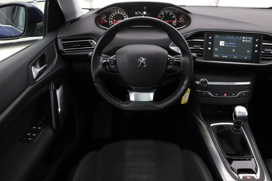 Peugeot 308 SW 1.2 130pk Allure | Full LED | Panoramadak | Navigatie | Climate control | Cruise control | PDC