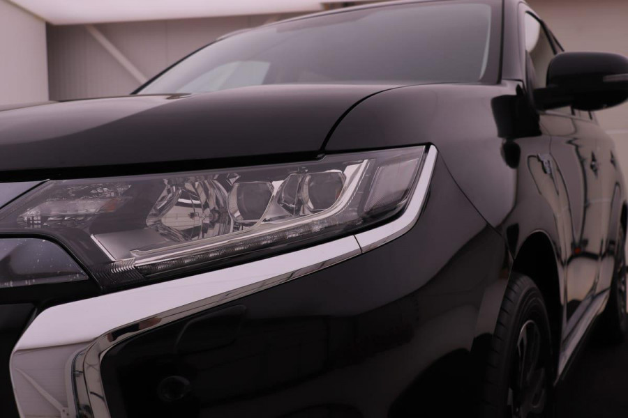 Mitsubishi Outlander 2.0 PHEV Instyle *Excl BTW* | Full LED | Navigatie | Volleder | Stoel-/stuurverwarming | 360 camera | Trekhaak