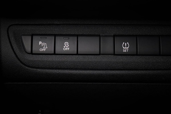 Peugeot 208 1.2 VTi Style 5-drs | 2e eigenaar | Navigatie | Airco | Cruise control | Privacy Glass | PDC