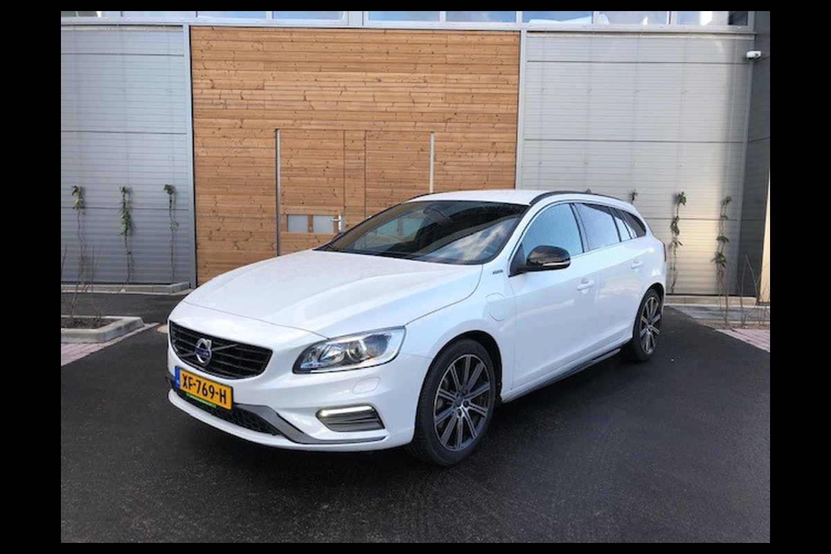 Volvo V60 2.4 D6 Twin Engine R-Design 7% (ex BTW)