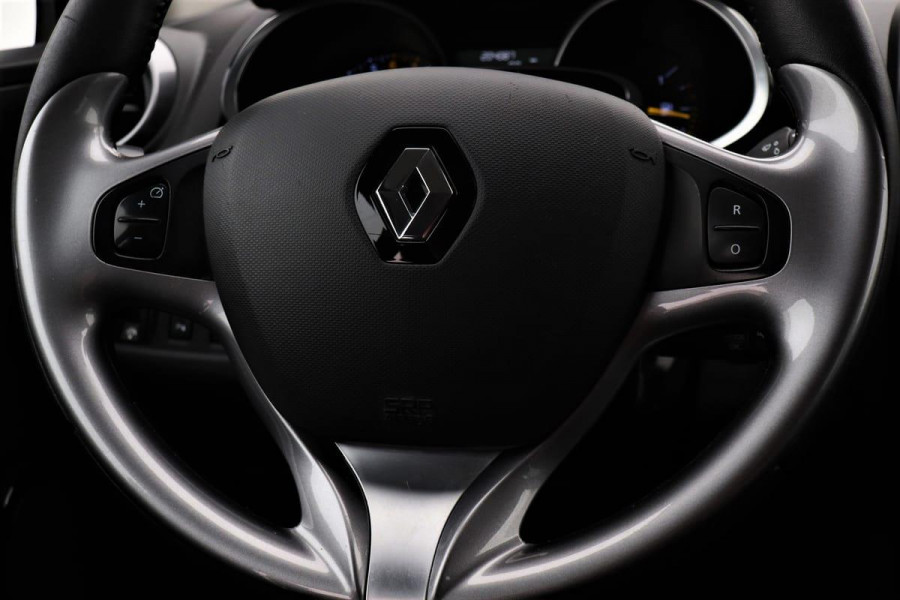 Renault Clio 0.9 TCe Night & Day | Pack Look Elegance | Navigatie | Bass Reflex | Parkeersensoren | Airco | Cruise control