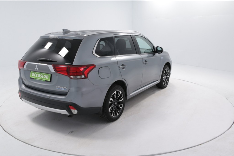 Mitsubishi Outlander 2.0 PHEV instyle (ex BTW) 7% tot 11-2020 lease v.a. 695,- pm