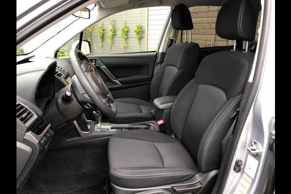 Subaru Forester 2.0 Comfort - Trekhaak - Navigatie - Style Pack