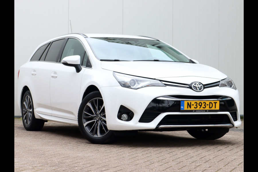 Toyota Avensis Touring Sports 1.8 VVT-i Dynamic | FM-Navi | Stoelverwarming | Rijstrooksensor