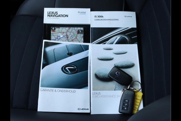 Lexus IS 300h Hybrid Business Line | Facelift | Half Leder | Led | Navi