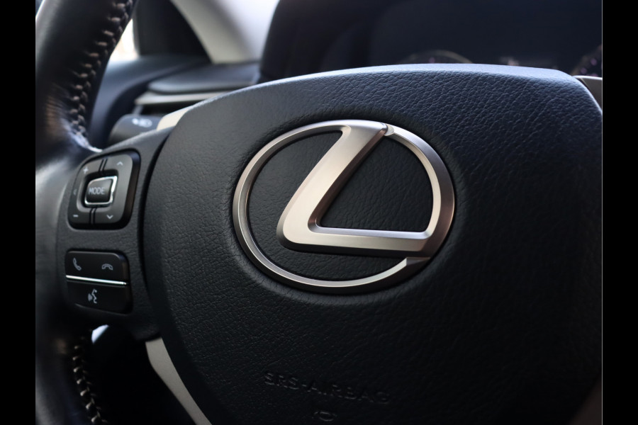 Lexus IS 300h Hybrid Business Line | Facelift | Half Leder | Led | Navi