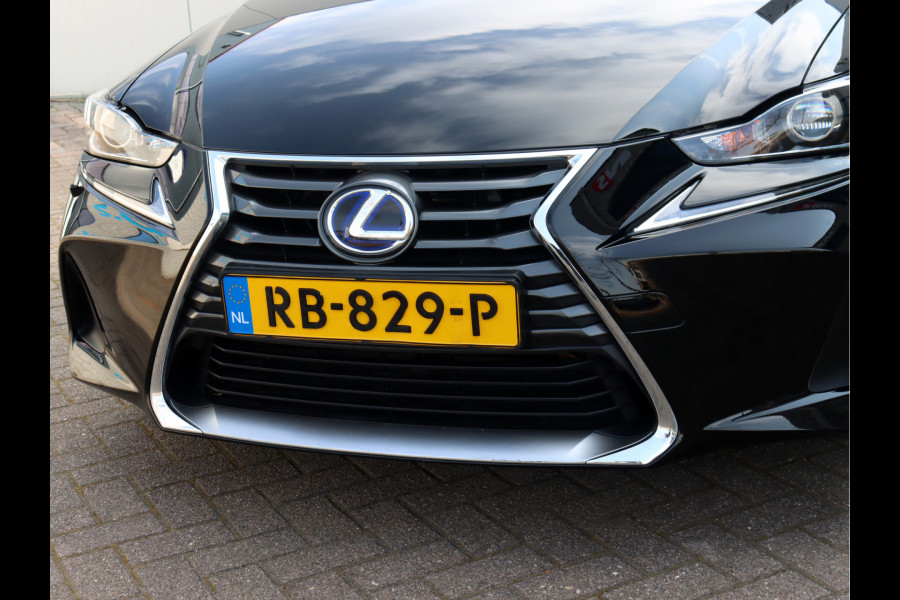 Lexus IS 300h Hybrid Business Line | Facelift | Half Leder | Led | Navi