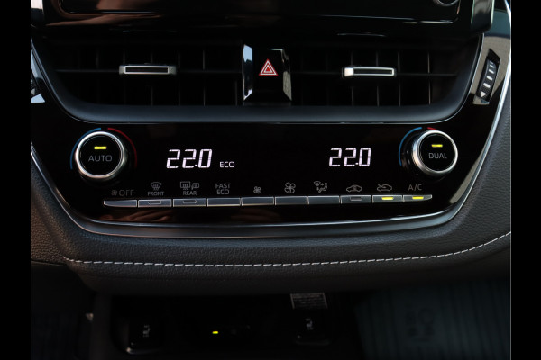 Toyota Corolla 2.0 Hybrid Style | Park-Assist | Full Led | Stoelverwarming
