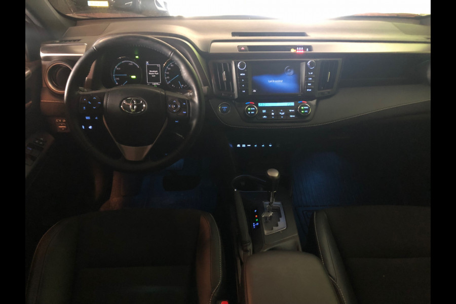 Toyota RAV4 2.5 HYBRID AWD lease v.a. 679,- pm