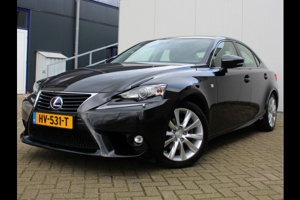 Lexus IS 300h 25th Edition | Stoelverwarming | Half Leder | PDC