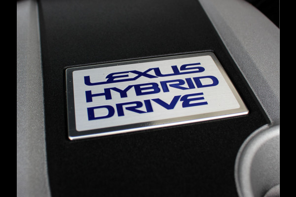 Lexus IS 300h 25th Edition | Stoelverwarming | Half Leder | PDC