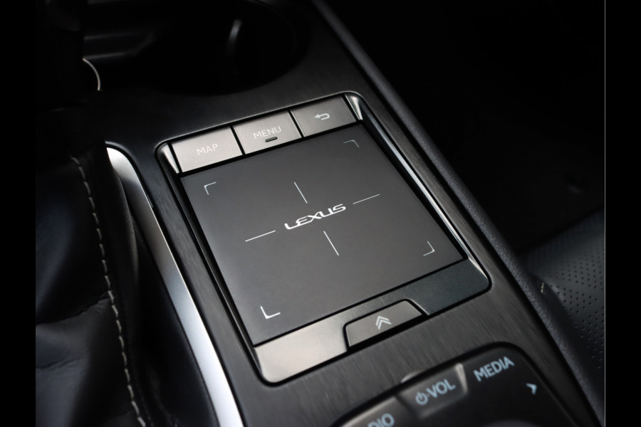 Lexus UX 250h Executive Line | President Pack | Mark Levinson | 360° Camera