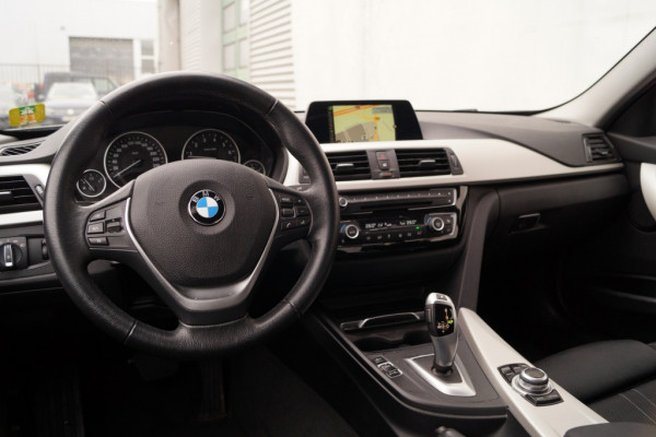 BMW 3-serie 320i 184pk Automaat Executive Sport -LED-NAVI-ECC-