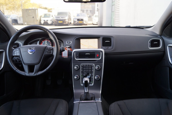 Volvo V60 2.0 D2 120pk Kinetic -NAVI-ECC-PDC-