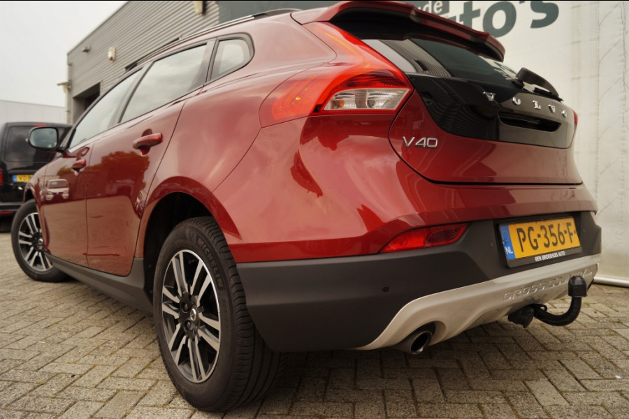 Volvo V40 Cross Country 2.0 D3 150pk Nordic+ -NAVI-ECC-PDC-