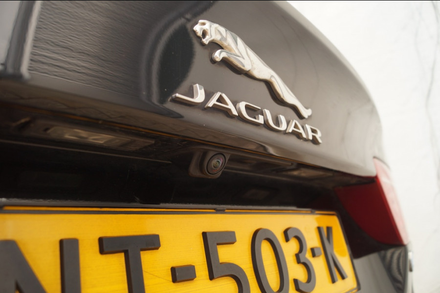 Jaguar XE 2.0 D 163pk Automaat Prestige -LEER-NAVI-ECC-