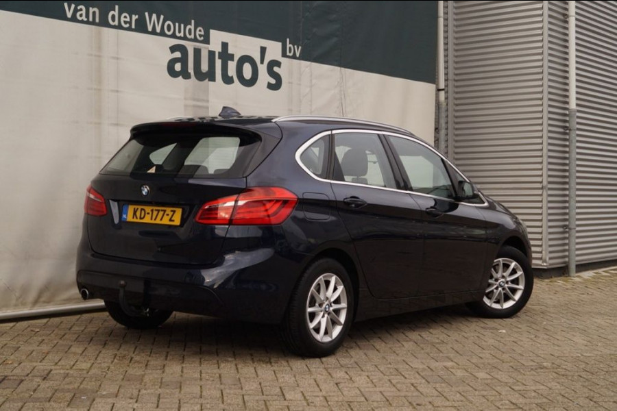 BMW 2 Serie 216d Active High Executive -LEER-LED-NAVI-ECC-