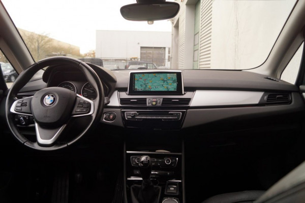 BMW 2 Serie 216d Active High Executive -LEER-LED-NAVI-ECC-