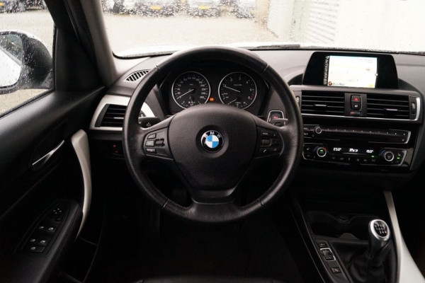 BMW 1-serie 118d 150pk xDrive Executive -LEER-LED-NAVI-PDC-