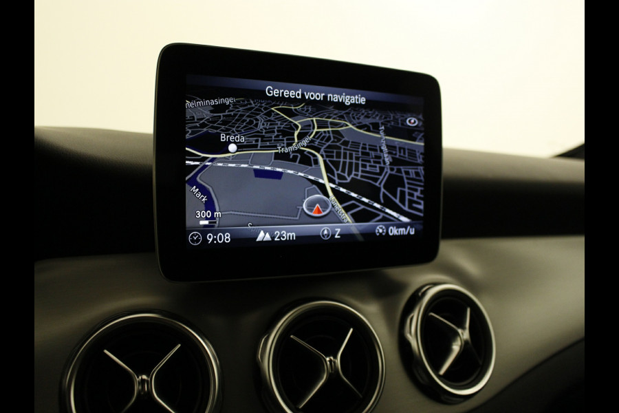 Mercedes-Benz GLA-Klasse 180 Business Solution AMG Automaat | airconditioning | Navigatie | Cruise control | Nu tijdelijk te financiëren tegen 3,90% rente (actie loopt t/m 15-5-2020)